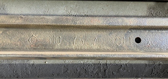 八幡製鉄所1911製造の刻印がされた古レールの画像
